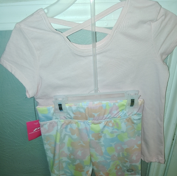 Lil girls outfits size 5/6 7 of them - Picture 5 of 12